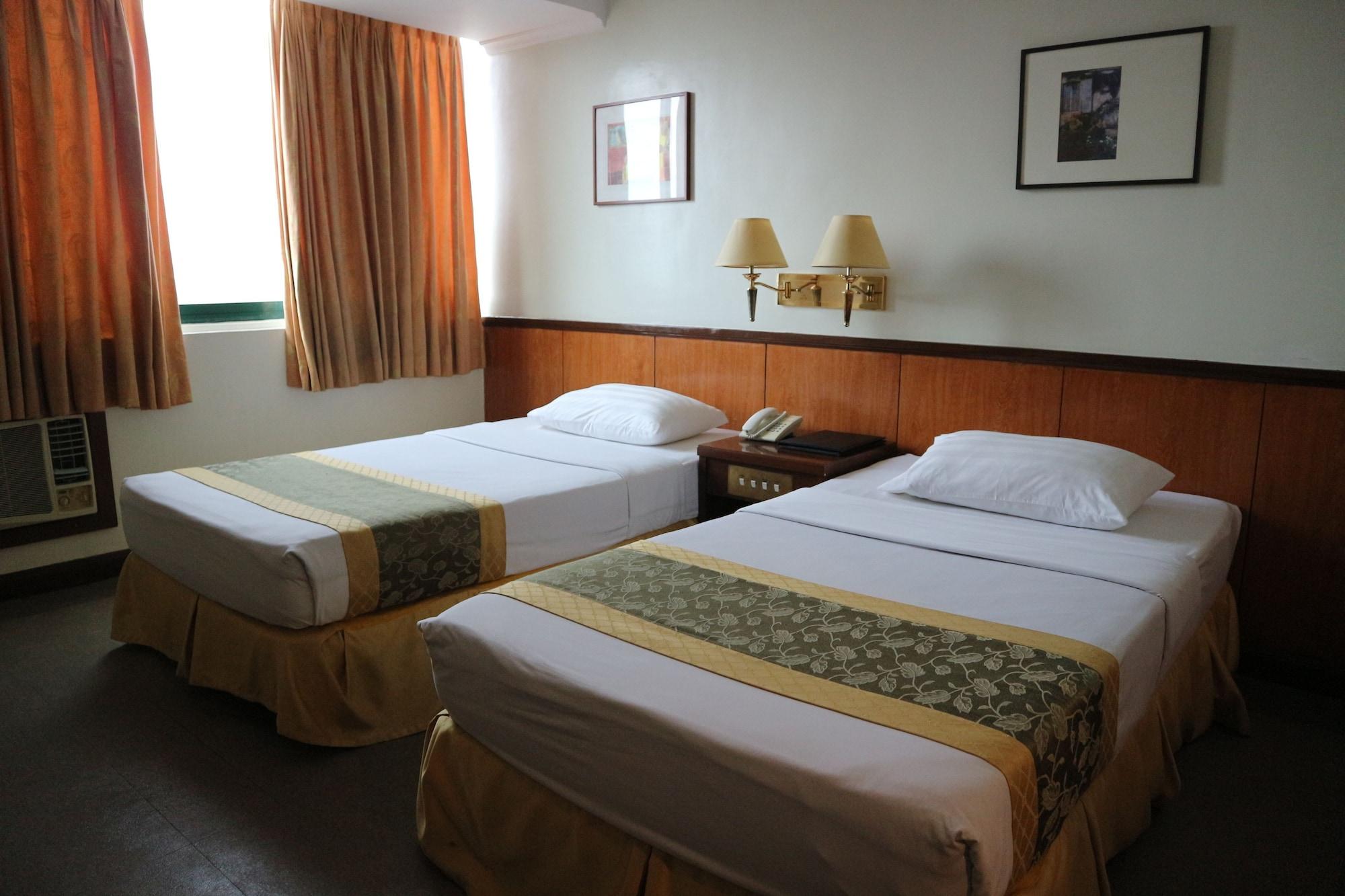 Iloilo Business Hotel מראה חיצוני תמונה