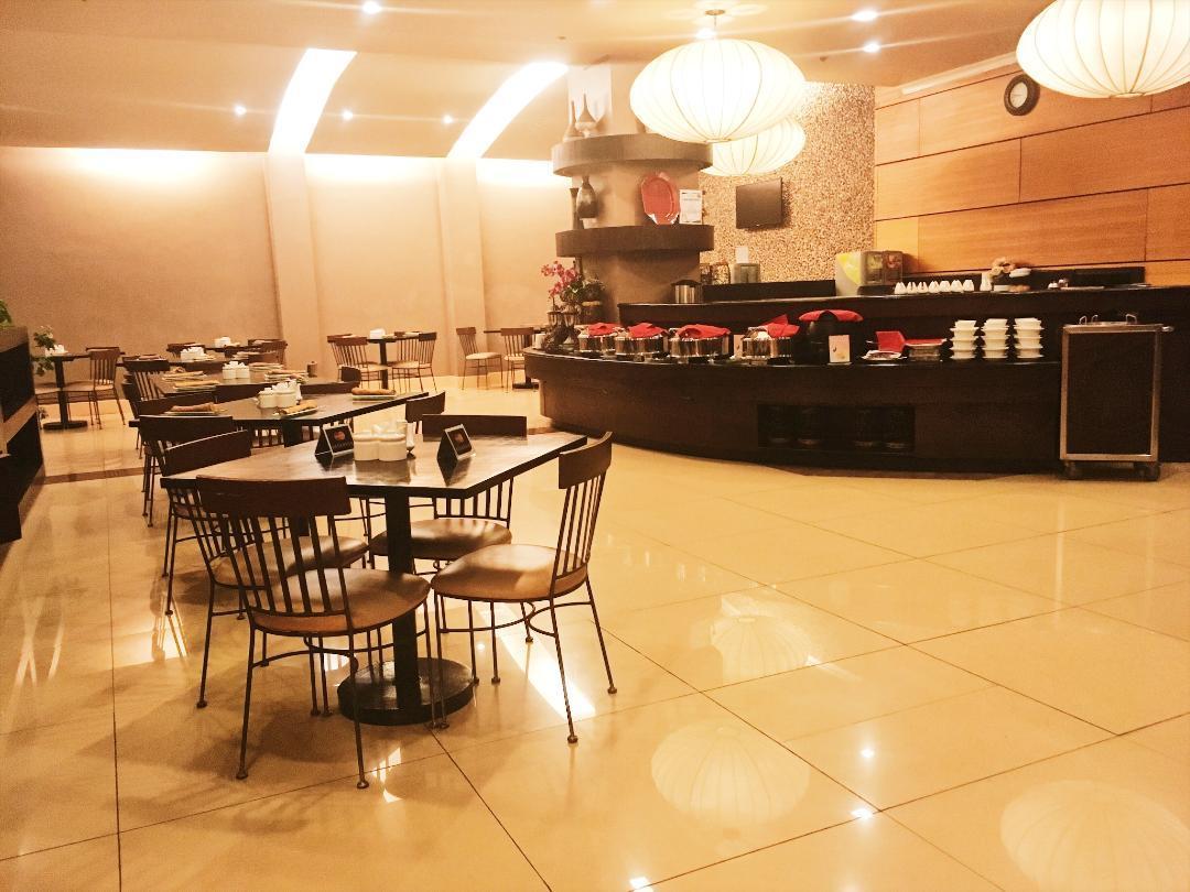 Iloilo Business Hotel מראה חיצוני תמונה
