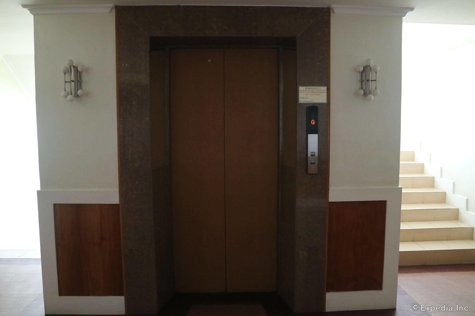 Iloilo Business Hotel מראה חיצוני תמונה