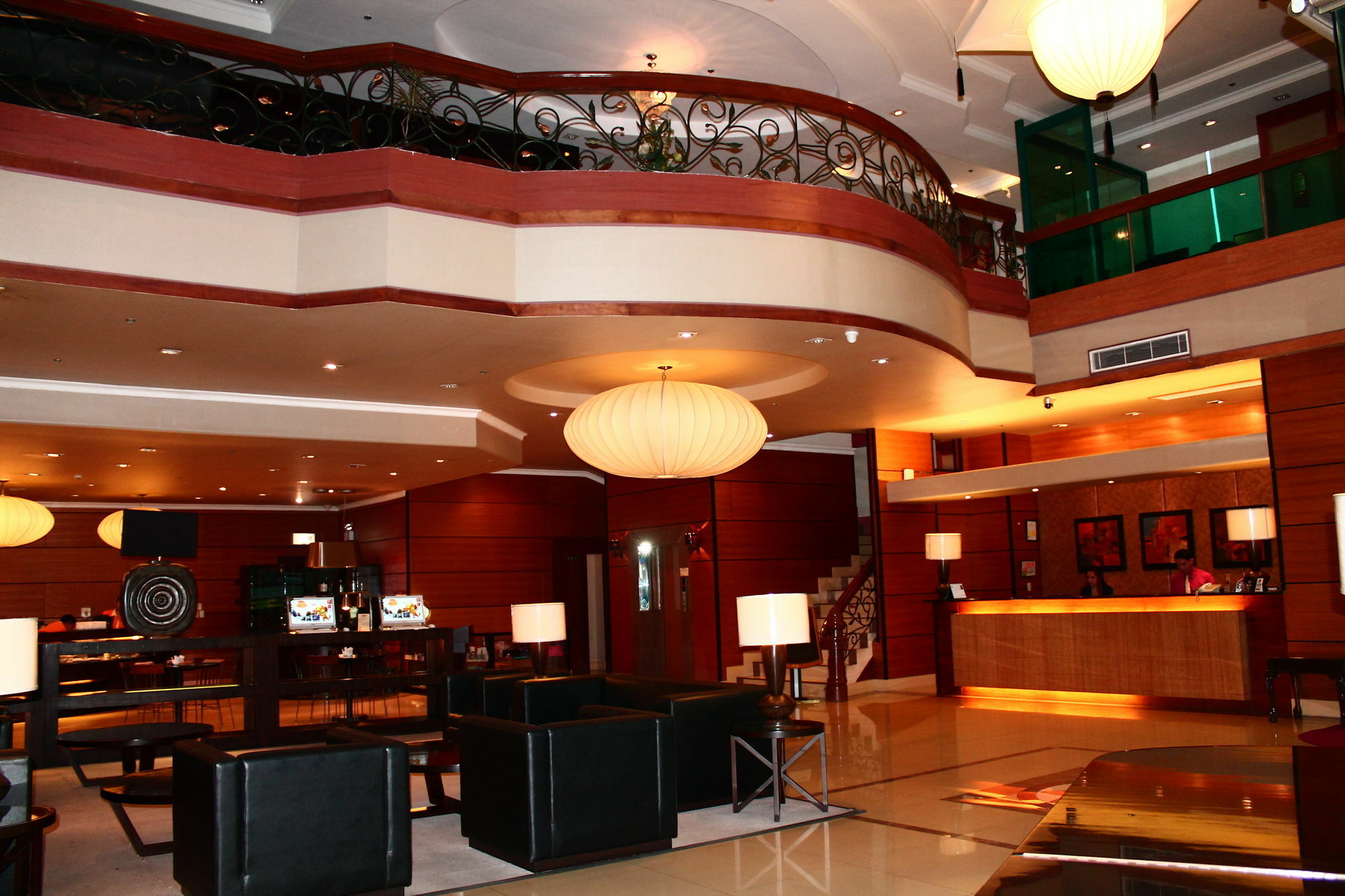 Iloilo Business Hotel מראה חיצוני תמונה